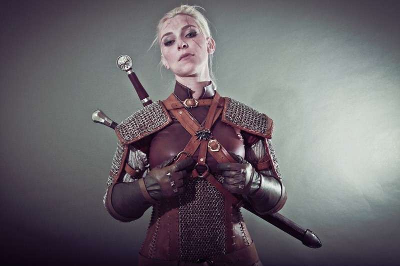 Yeni-Witcher-3-Cosplay-Geraltina-4